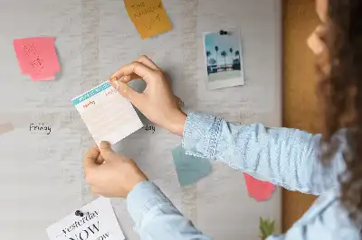 Tableau d’affichage en liège Calendrier mural hebdomadaire