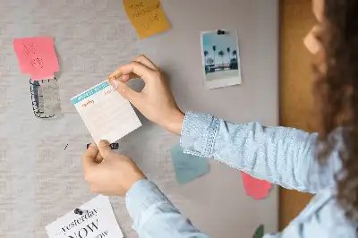 Tableau d’affichage en liège Planning de la semaine organisateur