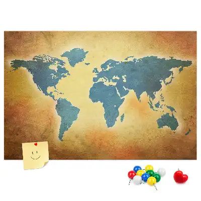 Tableau en liège avec carte du monde rétro