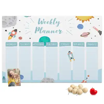 Tableau de liège Planning de sept jours de tâches