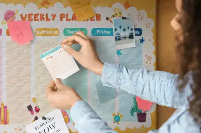Tableau d’affichage en liège Emploi du temps scolaire