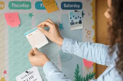 Tableau d’affichage en liège Emploi du temps scolaire