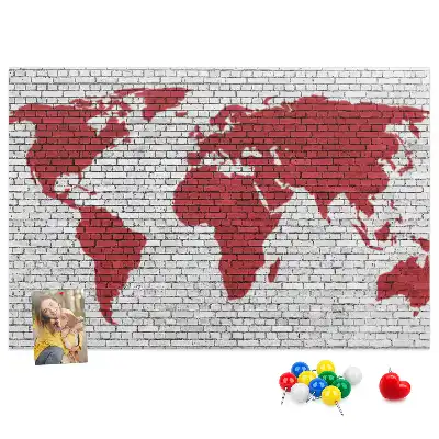 Tableau d’affichage en liège Mur de briques avec carte