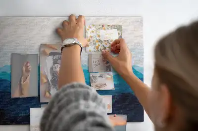 Tableau d'affichage en liège motif aquarelle montagnes