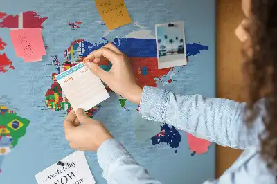 Tableau d’affichage en liège Pays avec bannières