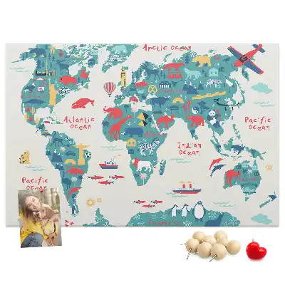 Carte du monde illustrée sur tableau en liège