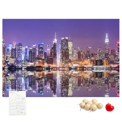 Tableau d’affichage en liège New York la nuit
