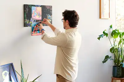 Tableau en liège décoratif avec cadre naturel