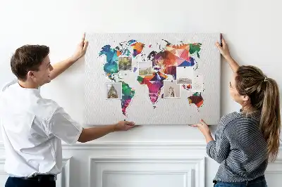Tableau d’affichage en liège Carte du monde triangles