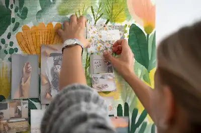 Tableau d’affichage en liège motif fleurs aquarelle
