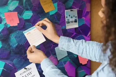 Tableau en liège décoratif à motifs géométriques
