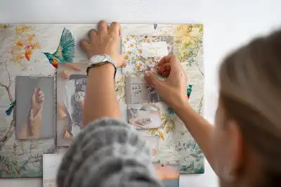 Tableau de liège motif fleurs et oiseaux