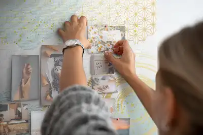 Tableau de liège à motif graphique décoratif