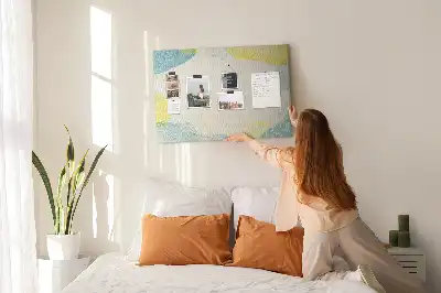 Tableau d’affichage en liège avec cadre à motifs