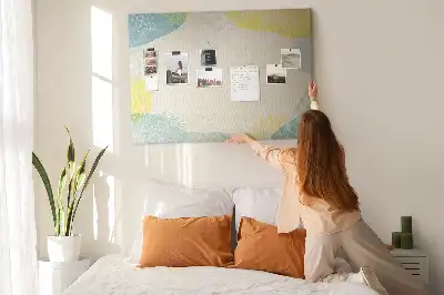 Tableau d’affichage en liège avec cadre à motifs
