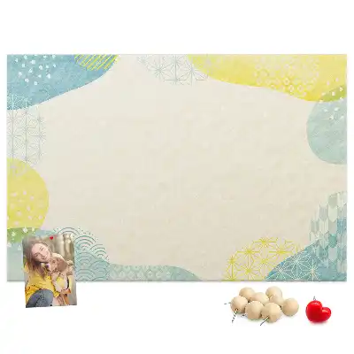 Tableau d’affichage en liège avec cadre à motifs