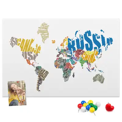 Tableau d’affichage en liège en forme de carte du monde