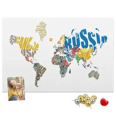 Tableau d’affichage en liège en forme de carte du monde