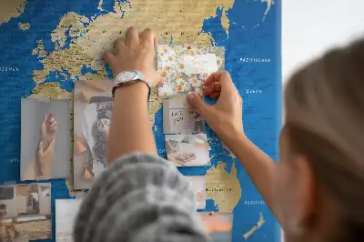 Tableau en liège décoratif carte du monde