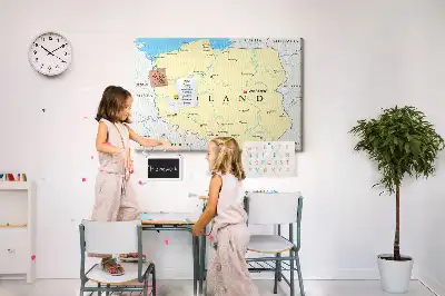 Tableau d'affichage en liège avec carte politique de la Pologne