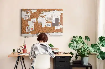 Tableau d’affichage en liège avec motif de carte du monde naturel