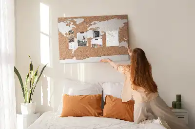 Tableau d’affichage en liège avec motif de carte du monde naturel
