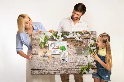 Tableau en liège décoratif avec motif de fleurs sur bois