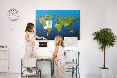 Tableau en liège décoratif avec les contours des pays du monde