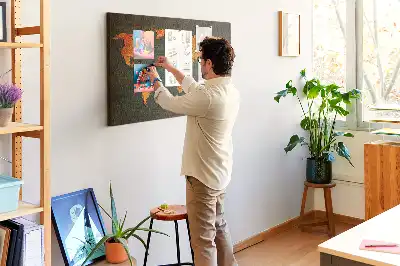 Tableau en liège décoratif avec motif de globe terrestre