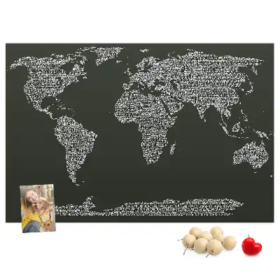 Tableau d'affichage en liège avec les noms des continents