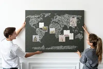 Tableau d'affichage en liège avec les noms des continents