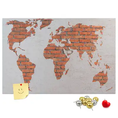 Tableau d’affichage en liège motif continents sur fond de brique