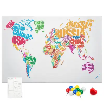 Tableau de liège avec carte du monde et noms de pays colorés