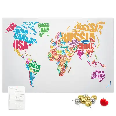Tableau de liège avec carte du monde et noms de pays colorés