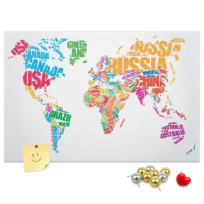 Tableau de liège avec carte du monde et noms de pays colorés