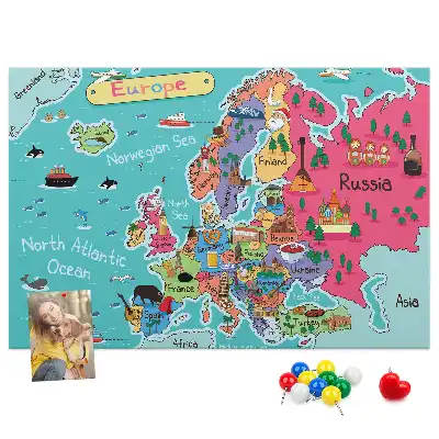 Tableau d'affichage en liège avec carte de l'Europe