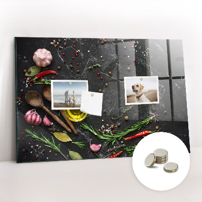 Tableau pour magnet Épices sur le comptoir