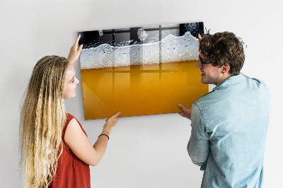 Tableau effaçable magnétique Gros plan sur la bière