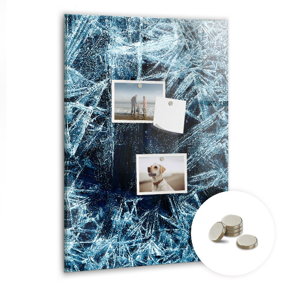 Tableau magnétique pour magnets Une plaque de glace