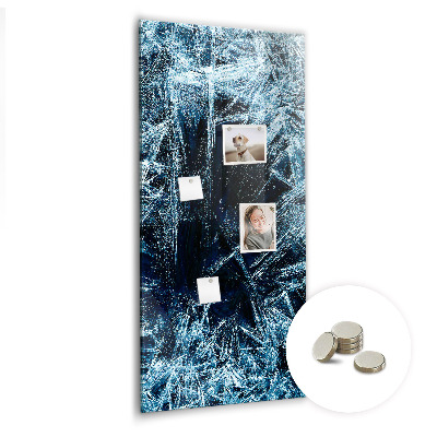 Tableau magnétique pour magnets Une plaque de glace