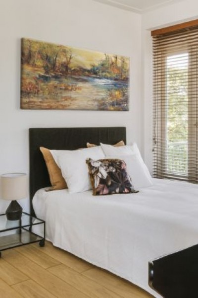 Quels sont les tableaux qui conviennent à la chambre à coucher - un guide sur les styles, le design et le choix de la décoration parfaite