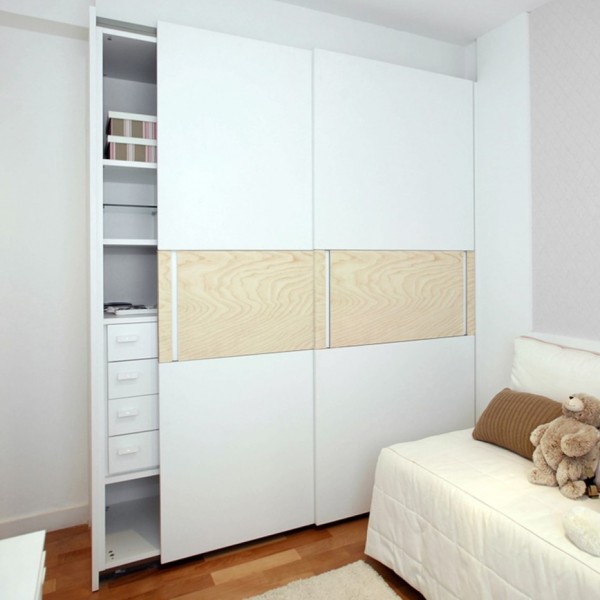 Films adhésifs autocollants pour armoire 
